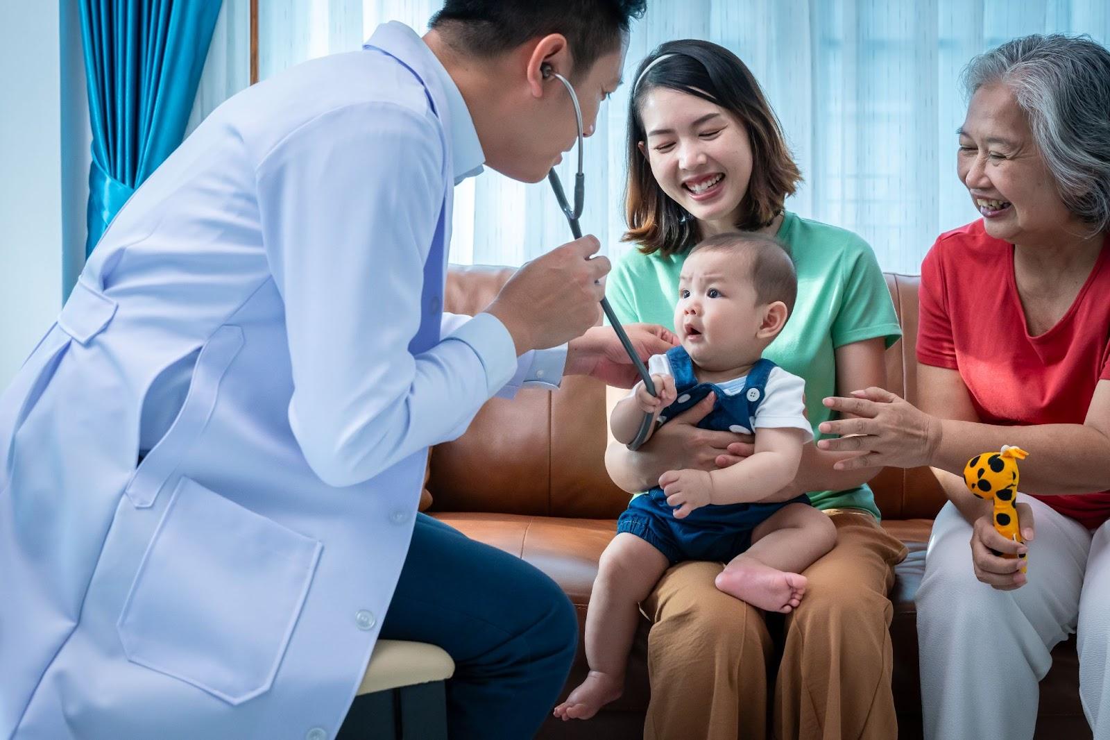 Family doctor in Humble TX providing primary care for children, adults, and seniors
